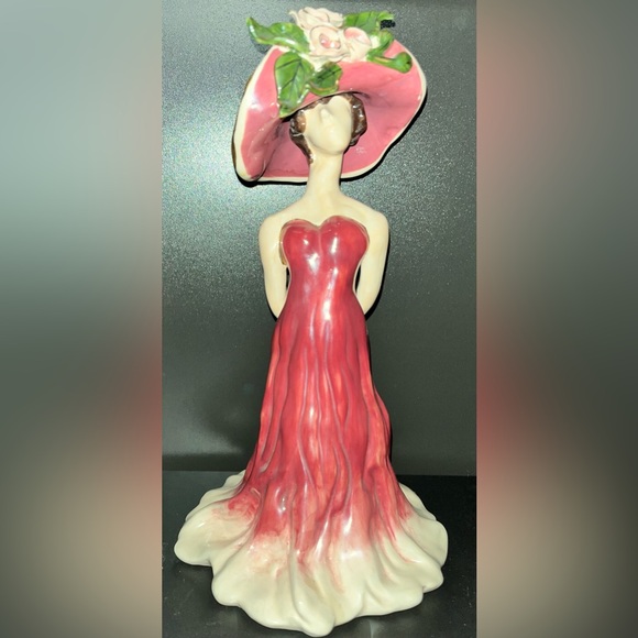 Blue Sky Clayworks Other - Vintage Heather Goldminc Charming Pink Figurine with Floral Hat
